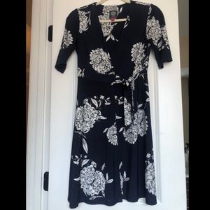 Vince Camuto Wrap Dreas